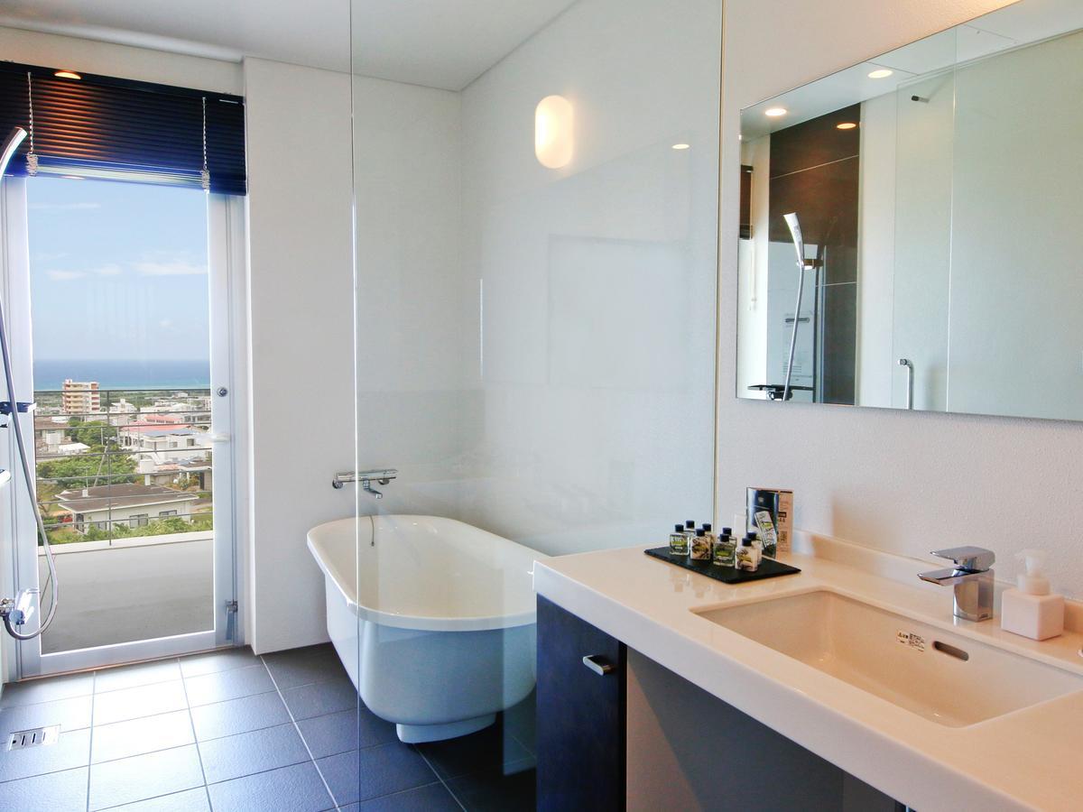 Transit Overnight Hotel Yomitan Eksteriør bilde